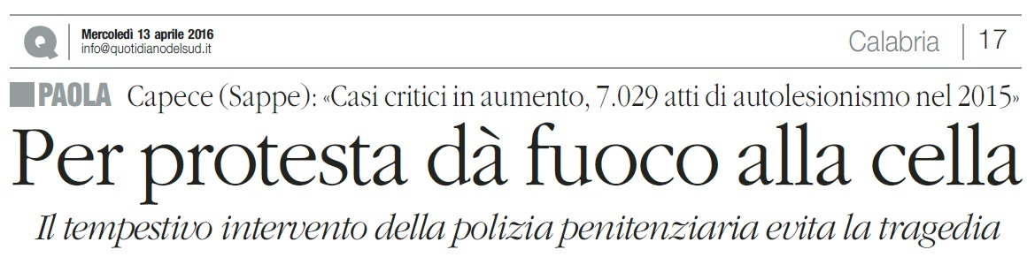Per protesta dà fuoco alla cella